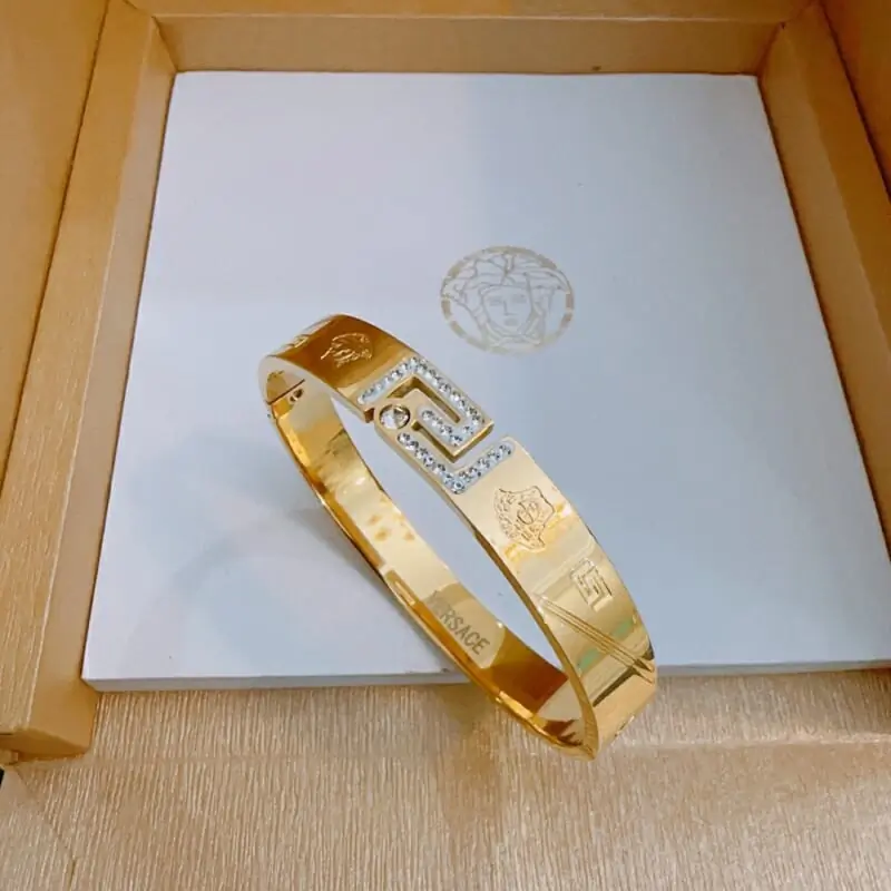 versace bracelets s_12523501